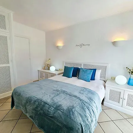 Puerto Banus 2linea Playa, Piscina Y Parking アパート *