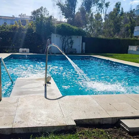 Puerto Banus 2linea Playa,piscina Y Parking Апартаменти *